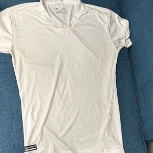 Under Armour Men's Classic White V-Neck Tee compression